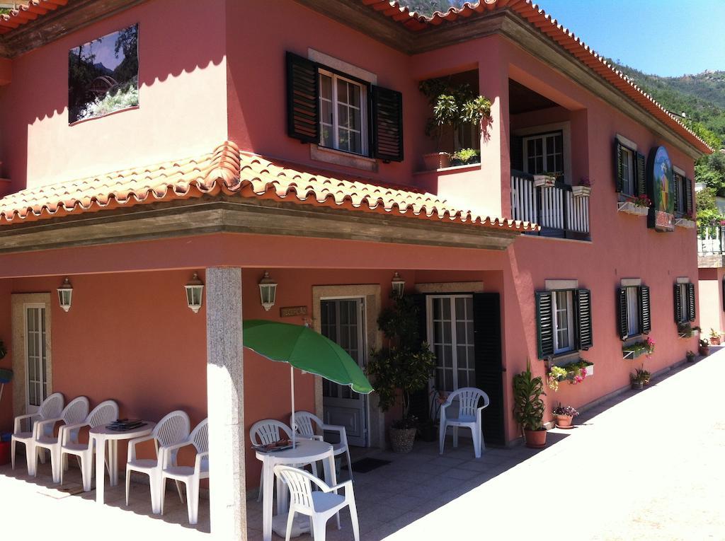 Residencial Ribeiro Hotel Geres Exterior foto