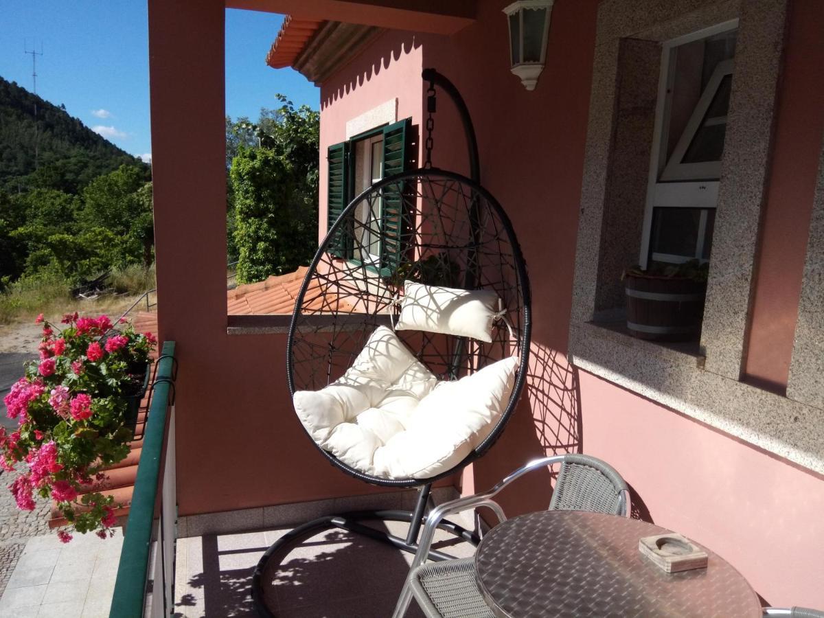 Residencial Ribeiro Hotel Geres Exterior foto